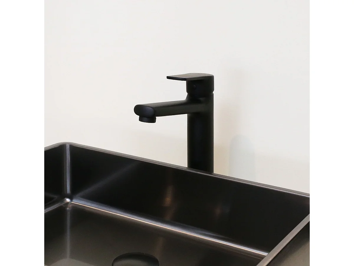 Full mitigeur lavabo haut noir mat - Essebagno