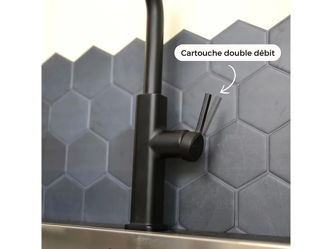 Esserain Spültischmischer mit ausziehbarer Handbrause mattschwarz Essebagno