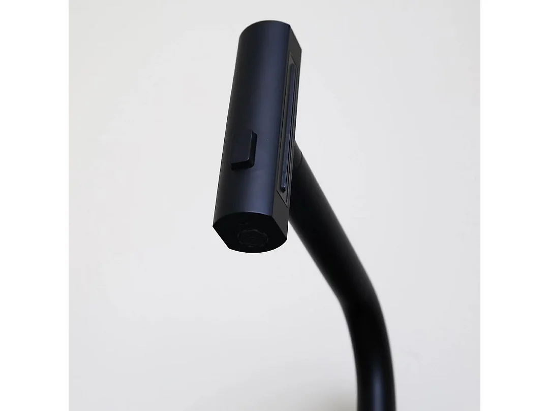 Esserain Spültischmischer mit ausziehbarer Handbrause mattschwarz Essebagno