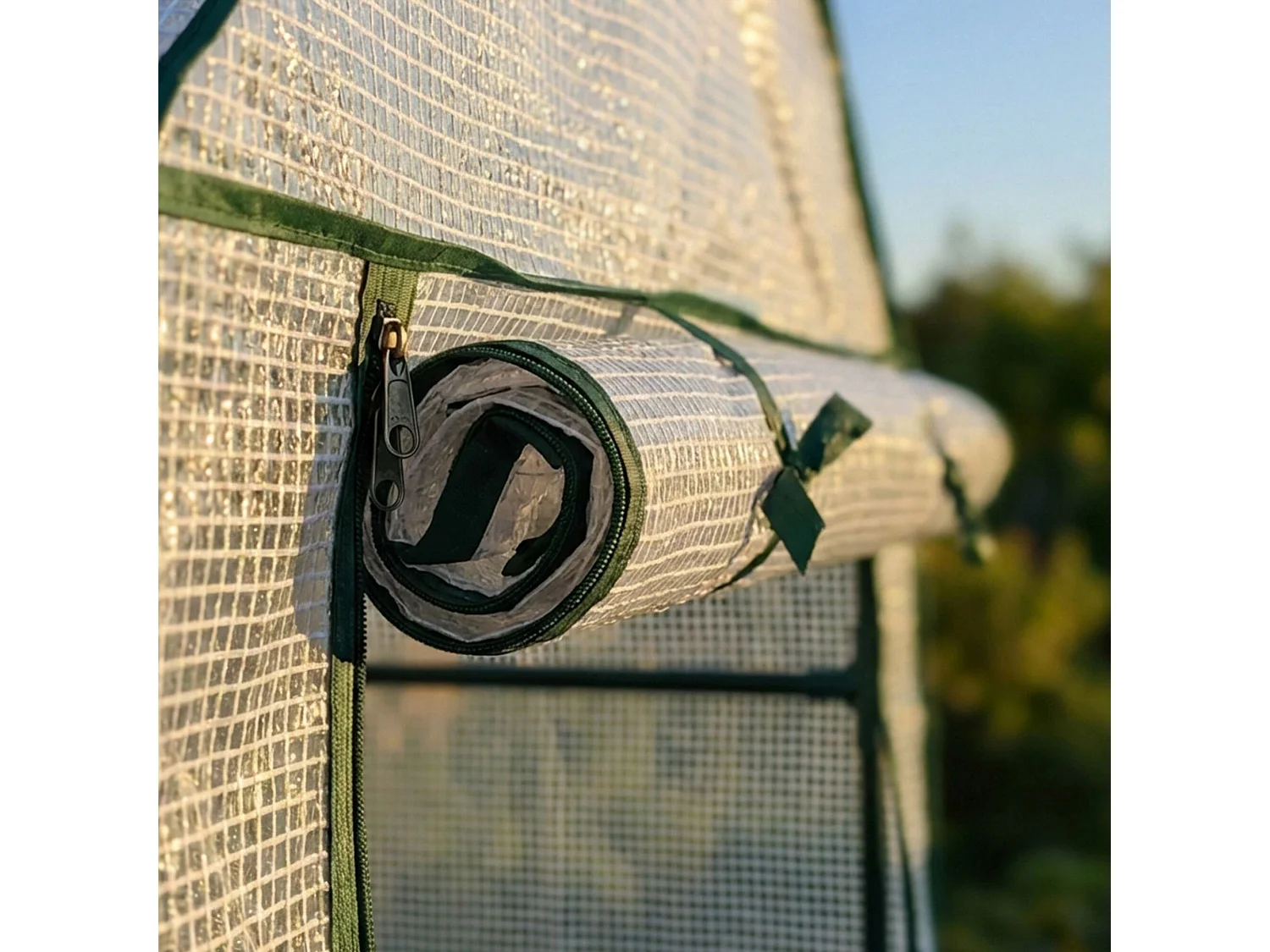 Tuinkas MINI met Legplanken op meerdere niveaus / Broeikas met oprolbare kasdeur / Foliekas / Wit / 143x73x195 cm