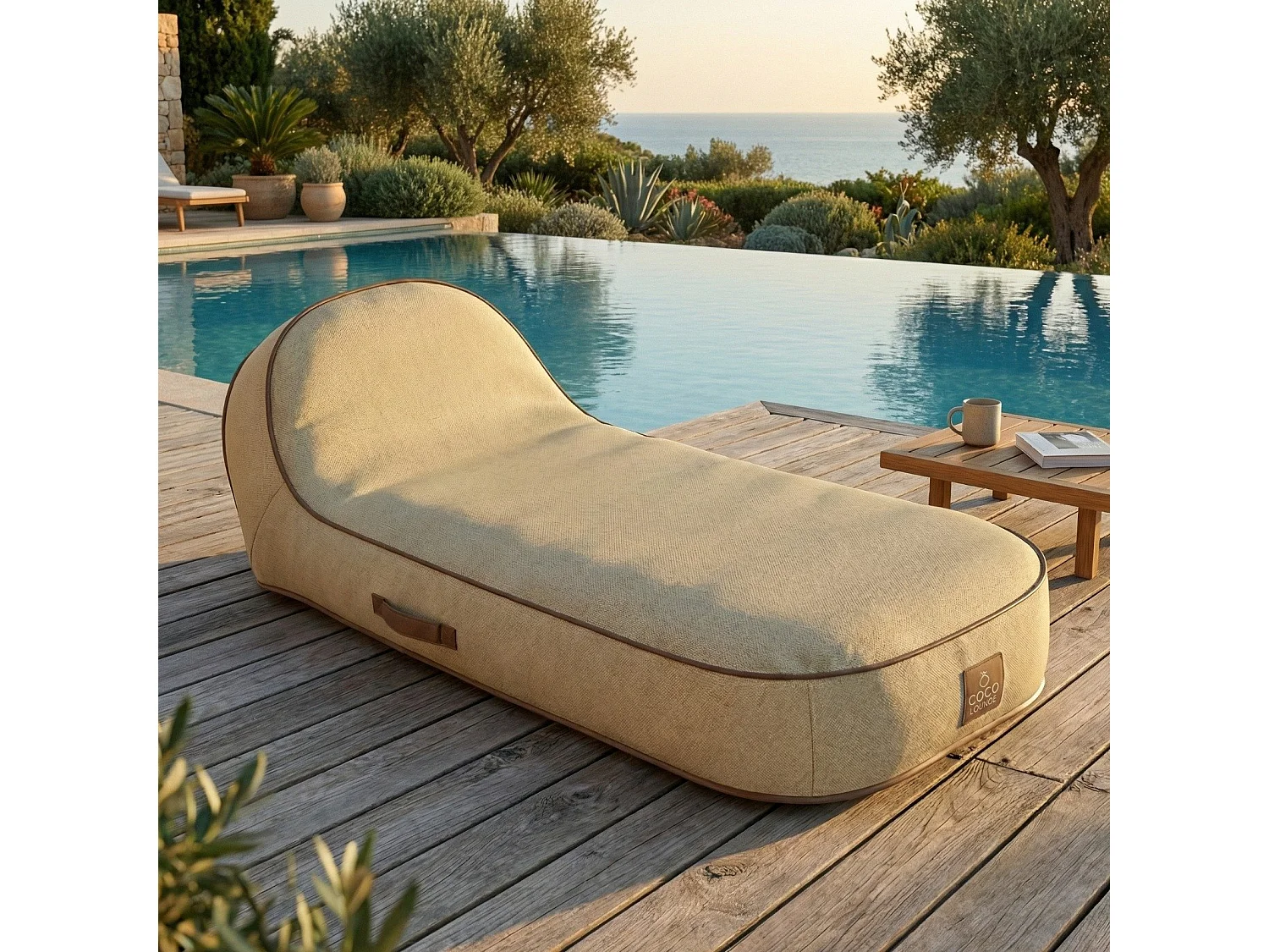 Coco Lounge Aufblasbare Sonnenliege PALMA Ambiente Boho Jutefarbe