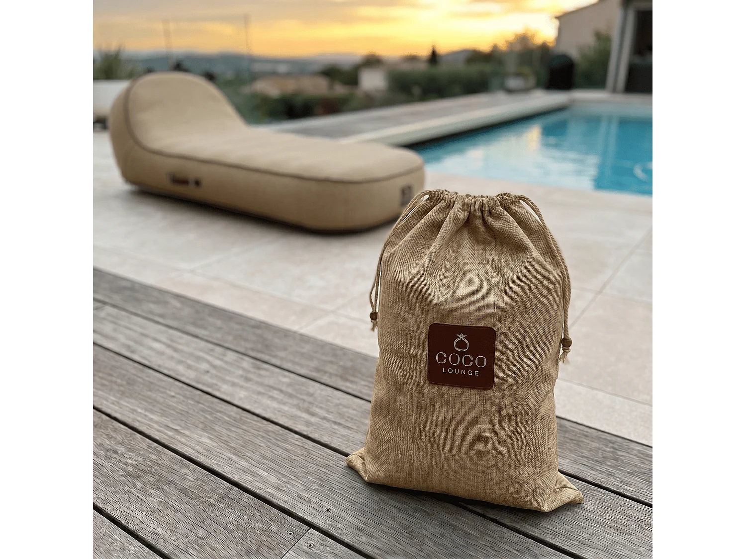 Coco Lounge Transat gonflable PALMA ambianceBoho couleur toile de jute
