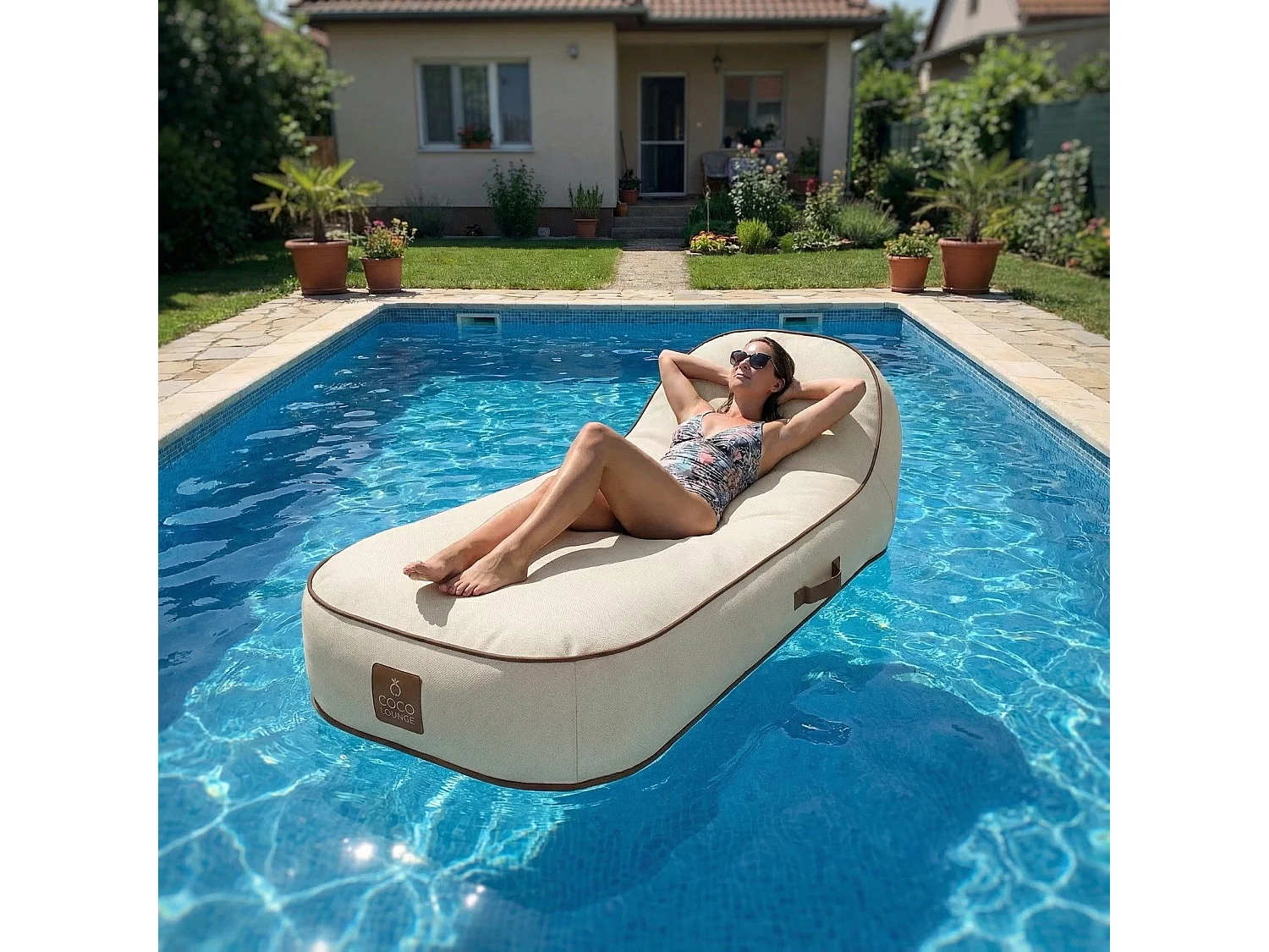 Coco Lounge Aufblasbare Sonnenliege PALMA Ambiente Aloha Gebrochenes Weiß