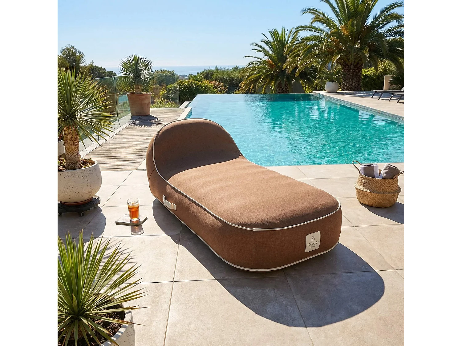 Coco Lounge Transat gonflable PALMA ambiance Moka chocolat