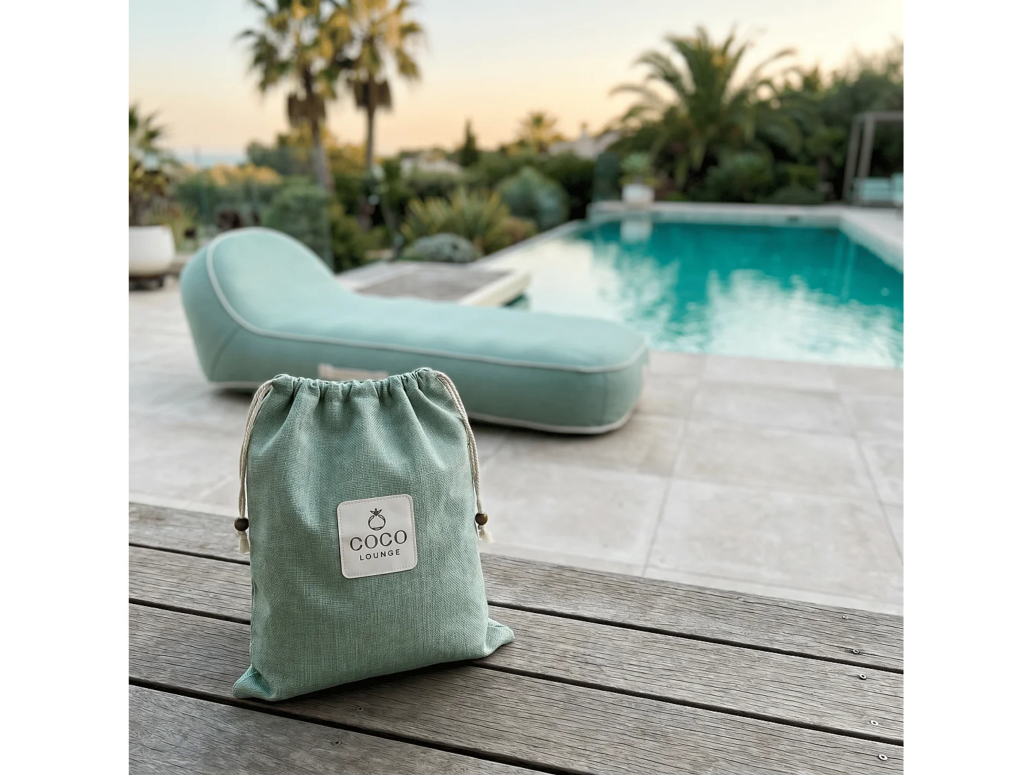 Coco Lounge Transat gonflable PALMA ambiance  Soge vert d'eau