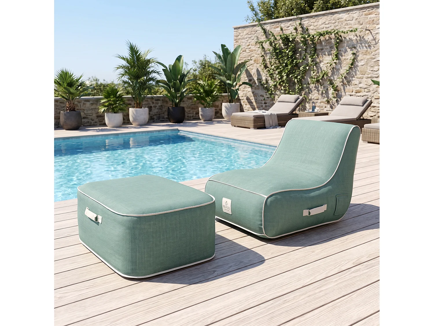 Coco Lounge Pouf de jardin gonflable NUMA ambiance Soge vert d'eau