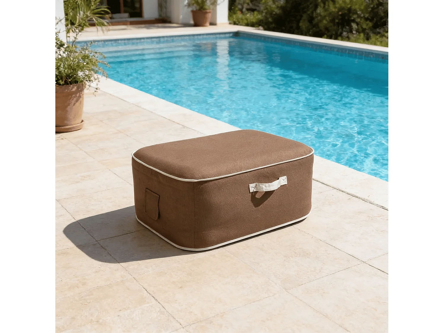 Coco Lounge Pouf de jardin gonflable NUMA ambiance Moka chocolat