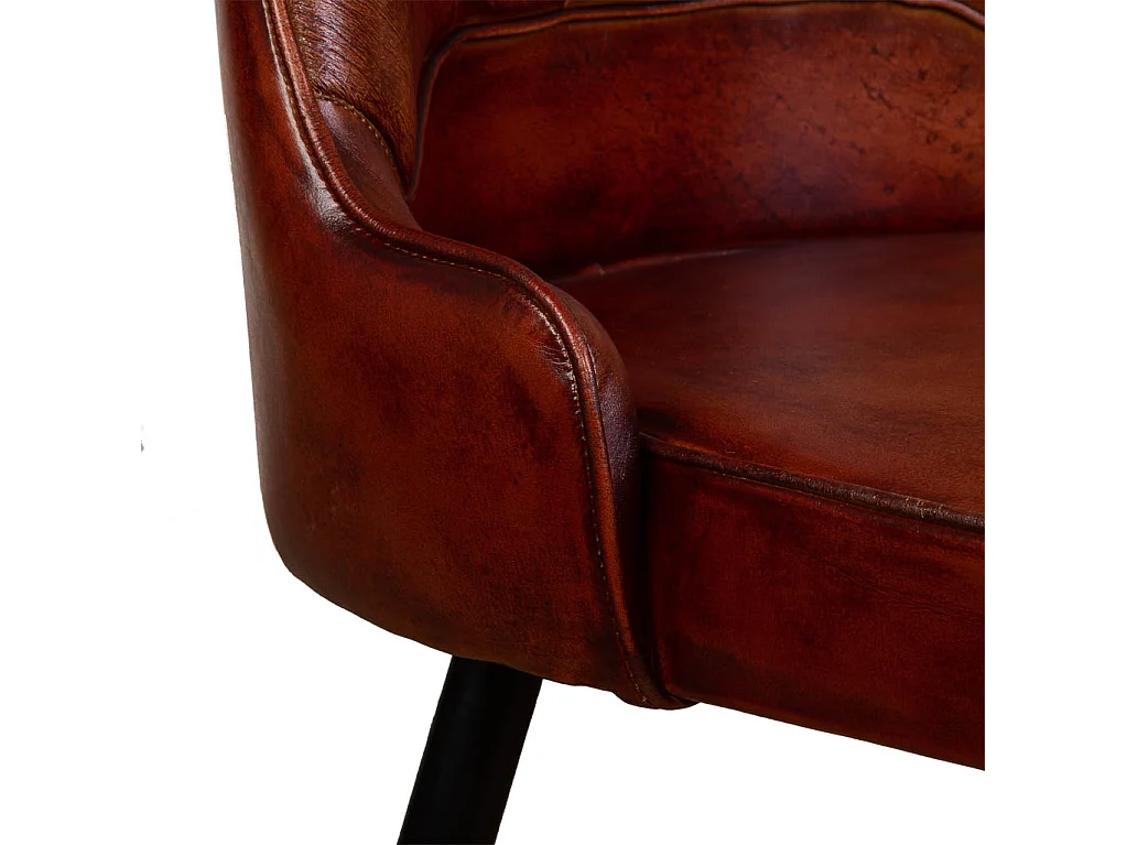 Cadeira estofada em pele castanha 51x58x91
