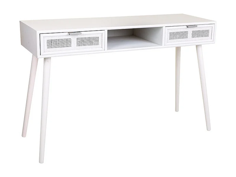 Corredor com treliça de madeira e branca