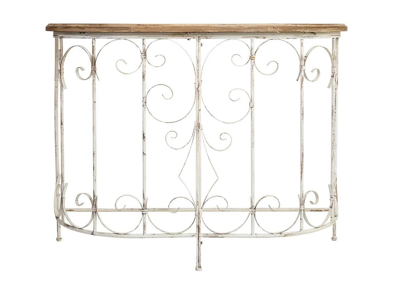 Hall de entrada em madeira e metal com acabamento envelhecido.