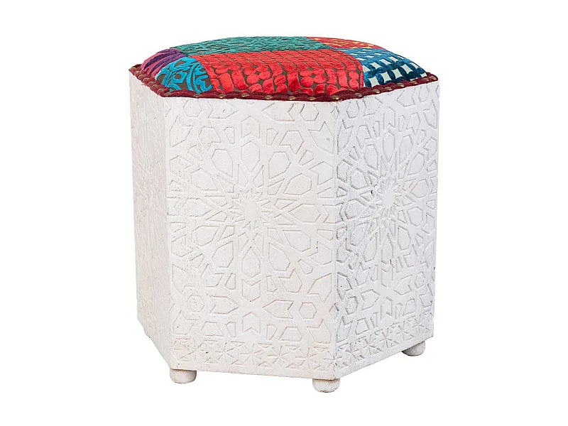 Banqueta branca com acabamento artesanal