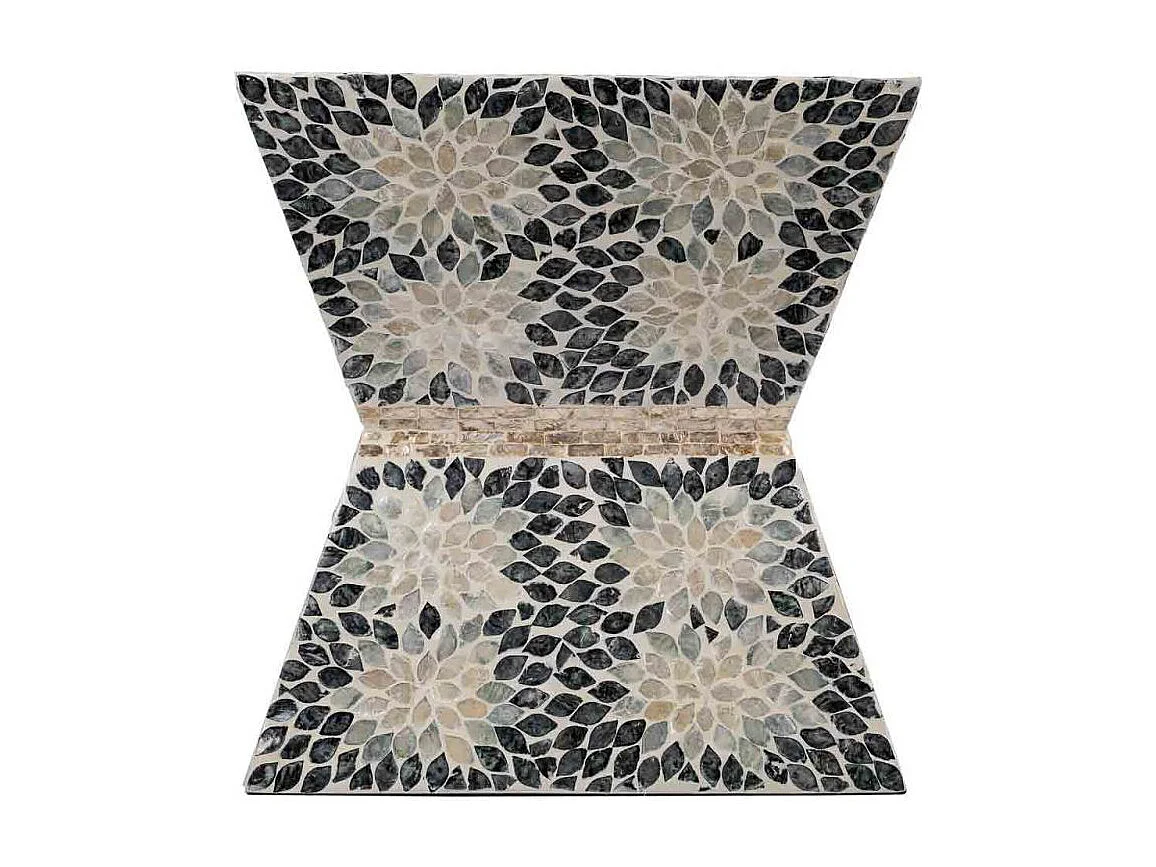 Sgabello in legno con finitura Capiz grigia