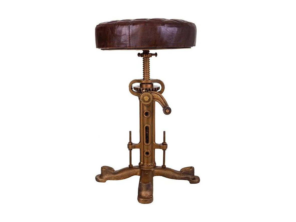 Metalen kruk voor thuis