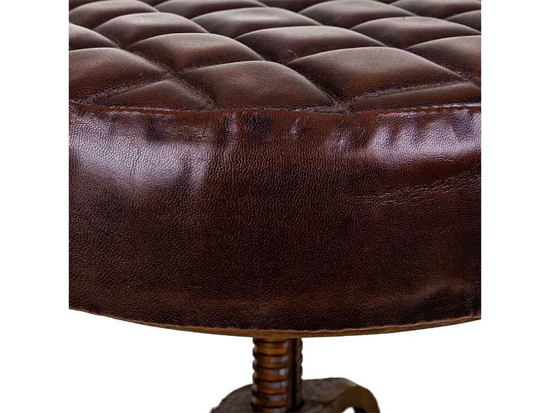 Metalen kruk voor thuis