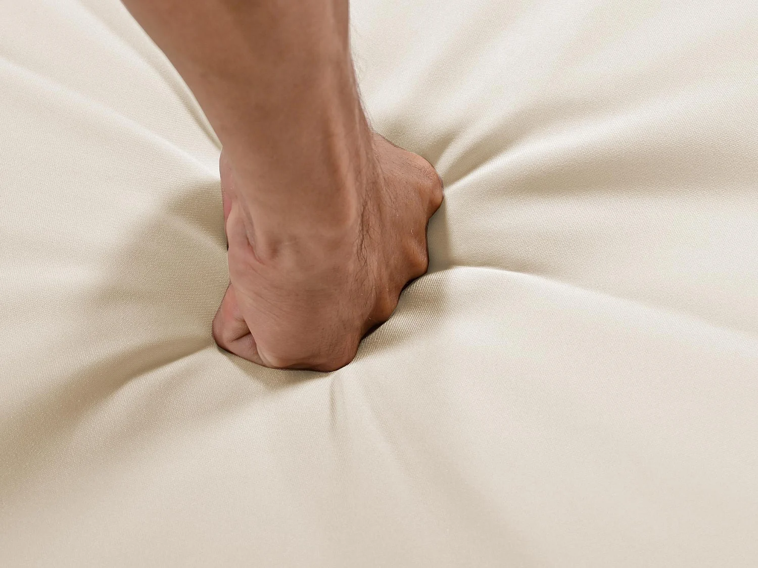 Balancelle de Jardin 2 Places en Rotin - avec Coussin Double Confortable et Housses Amovibles - Résistante aux UV et Intempéries - pour Jardin, Terrasse ou Balcon -