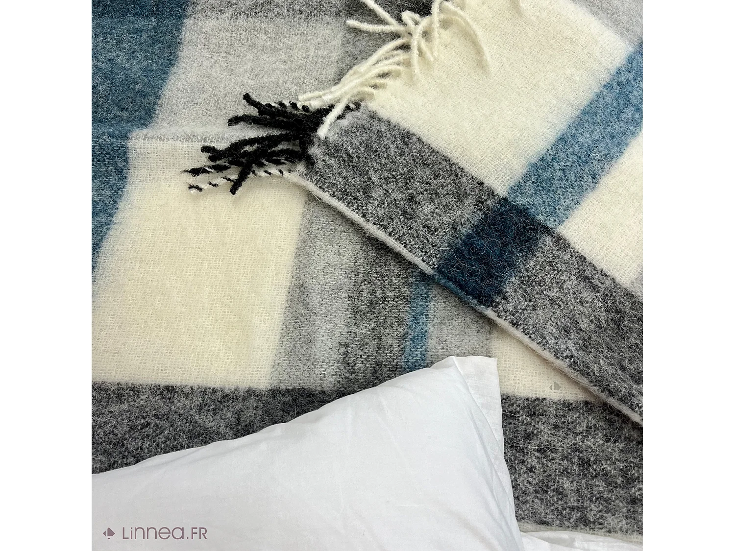 Plaid 130x180 cm ISEO en alpaga bleu paon