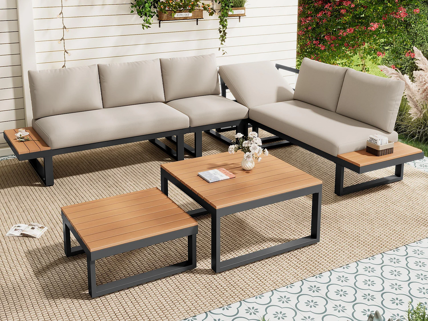 Salon de jardin - ensemble de meubles - 6 places - en fer galvanisé - canapé d'angle - avec table basse gigogne - plateau en bois plastique - Beige