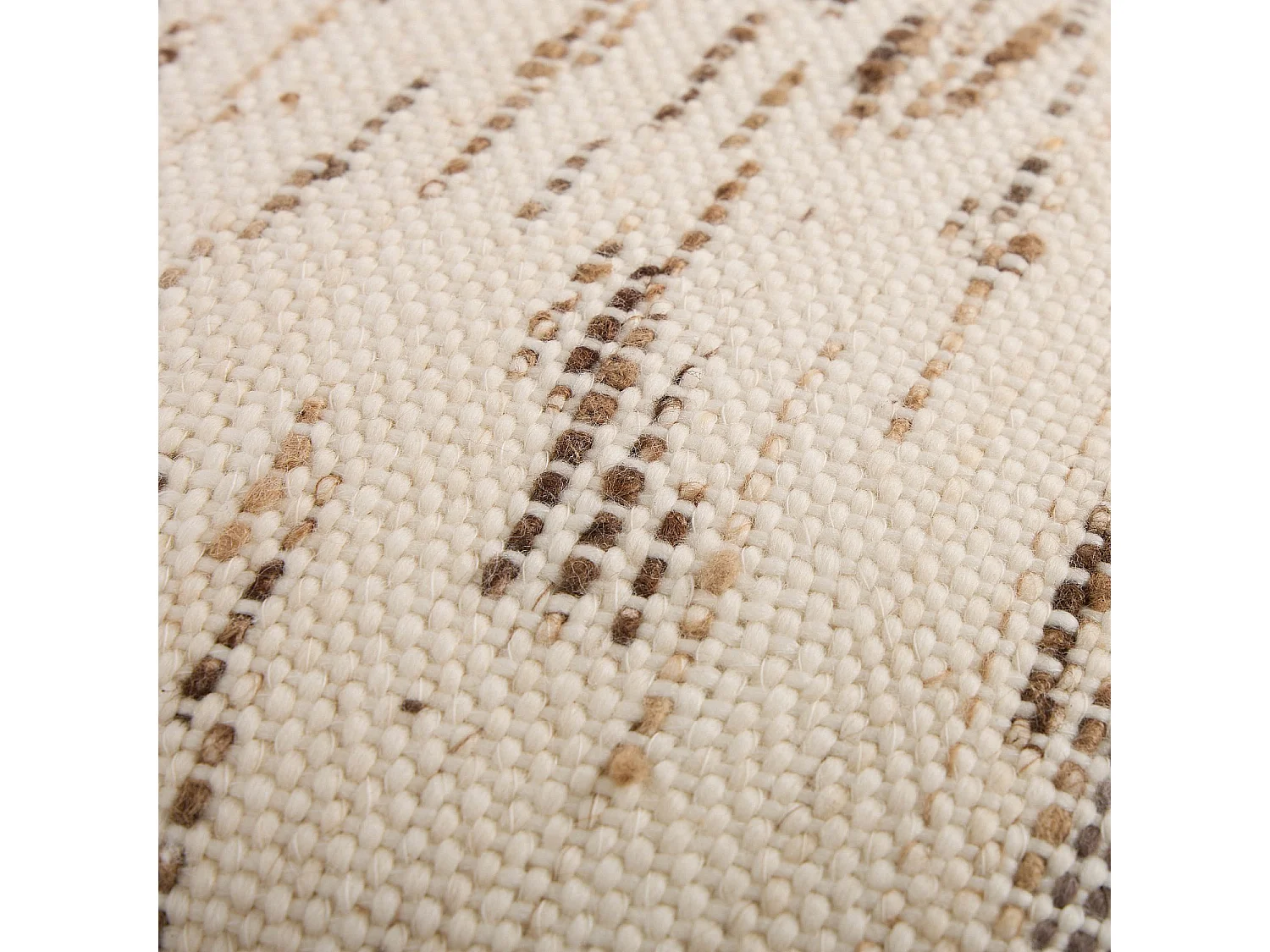 Coussin en laine et soie - 45 x 45 cm - Brun