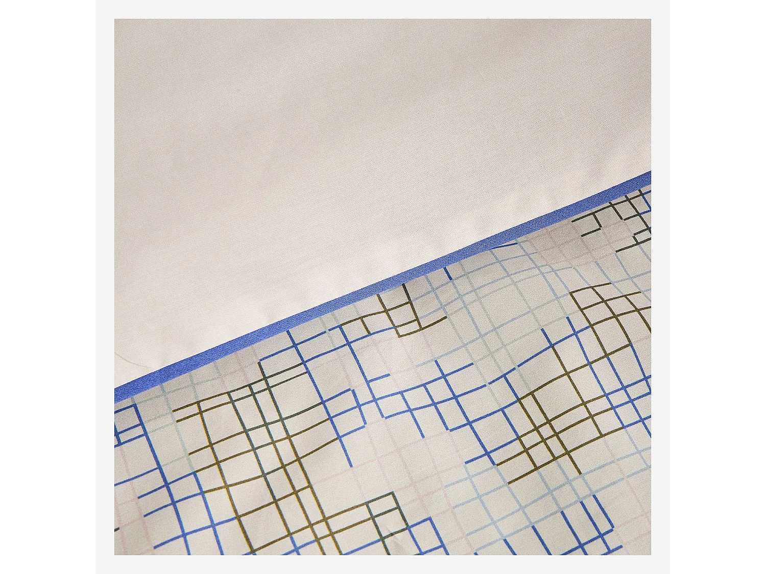 Parure de lit en percale de coton bio - 260 x 240 cm - Motifs à carreaux - Design by Floriane Jacques