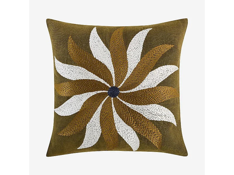 Habitat - Coussin brodé en lin - 45 x 45 cm - Bronze - Design by Floriane Jacques - Carmen