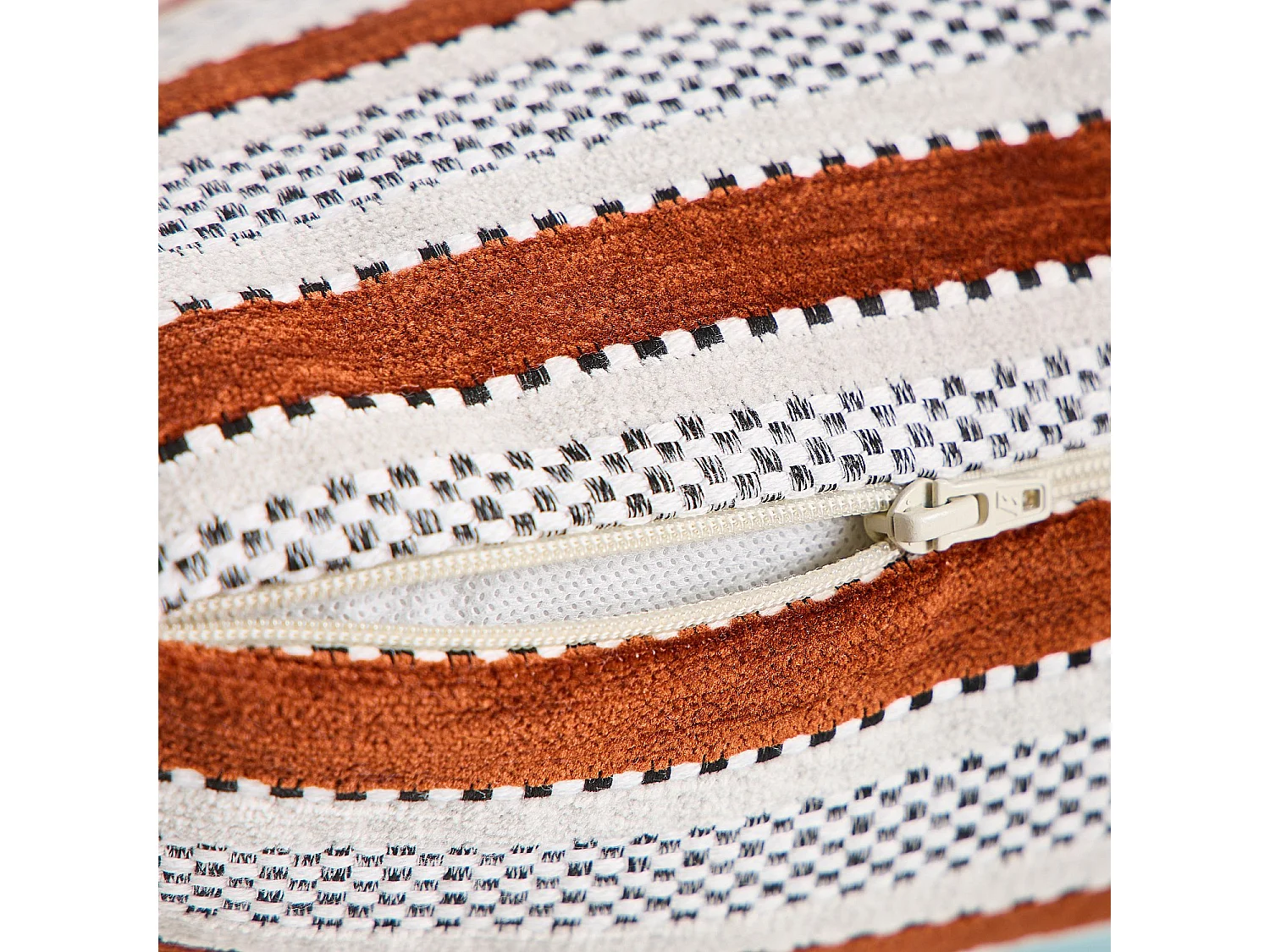 Coussin en tissu jacquard - 44 x 44 cm - Motifs à rayures - Terracotta