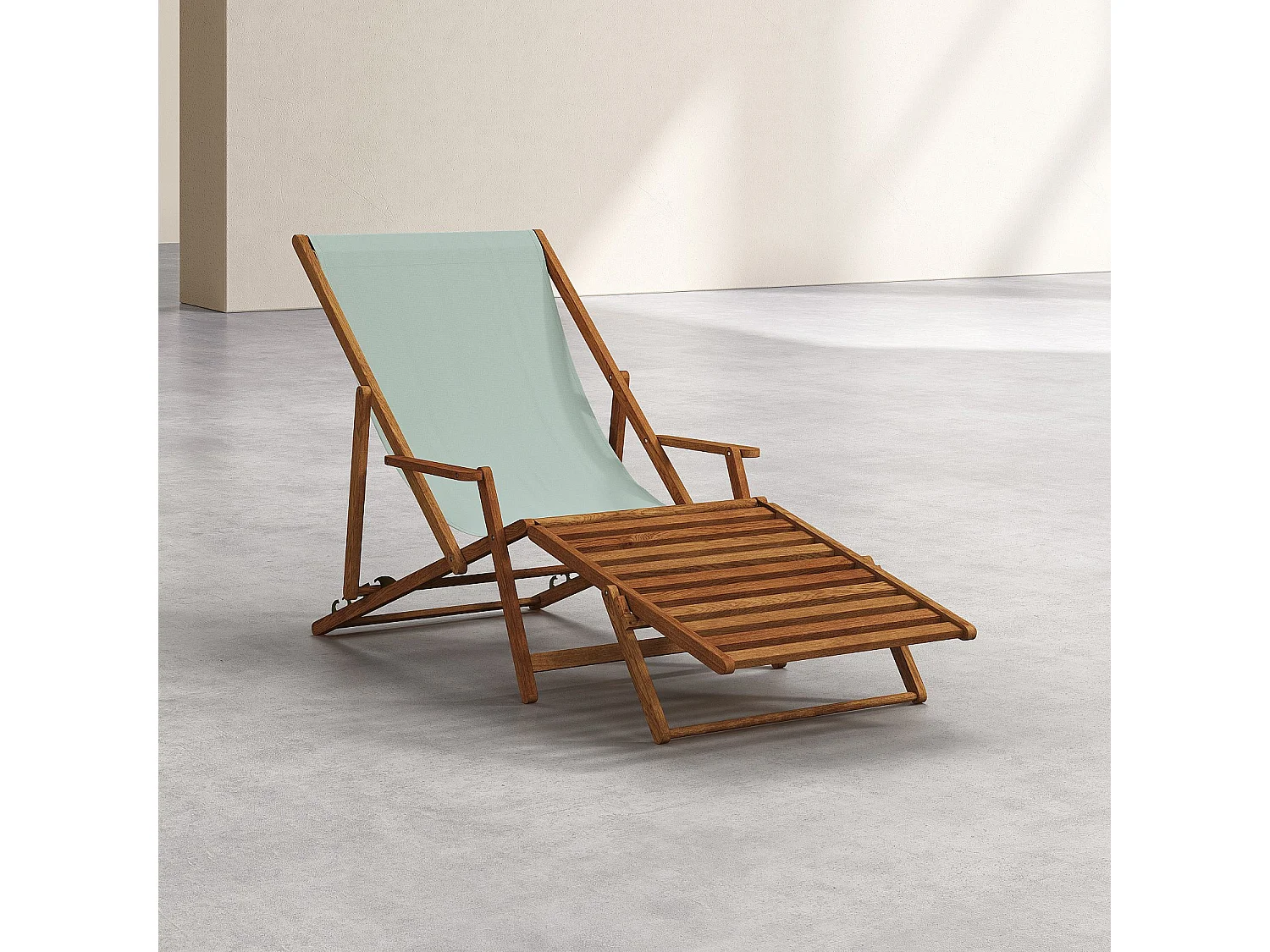Chilienne en chêne avec accoudoirs et toile en coton avec repose-pieds - Vert céladon