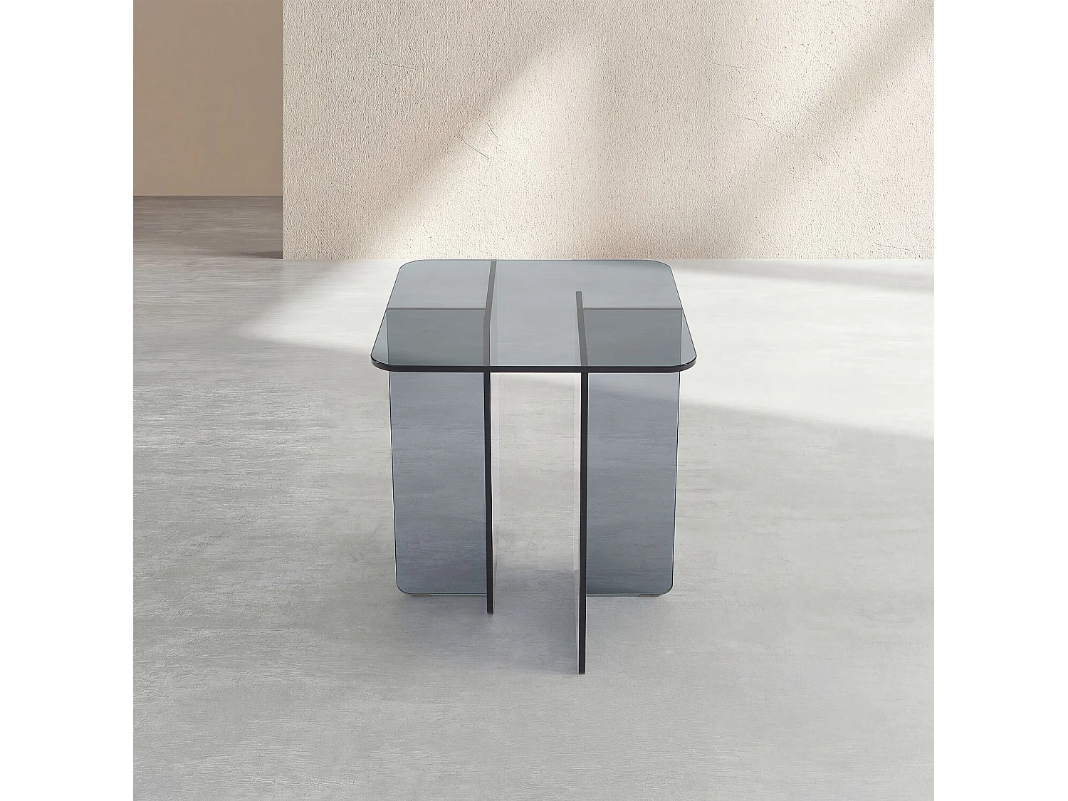 Table d'appoint en verre trempé - Gris fumé - Design by Céline Mognon Fichet