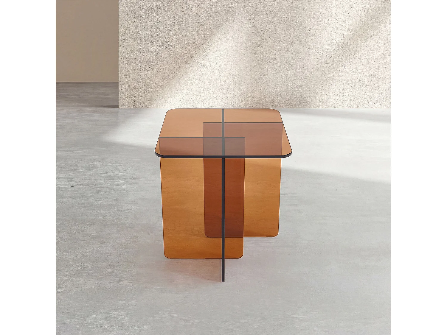 Table d'appoint en verre trempé - Marron ambré - Design by Céline Mognon Fichet