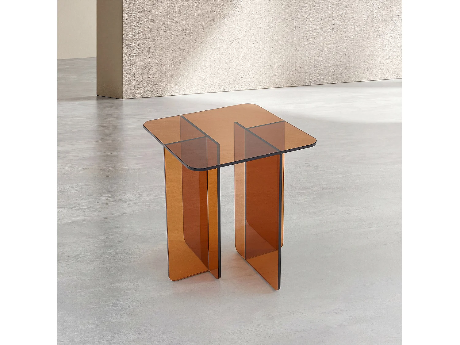 Table d'appoint en verre trempé - Marron ambré - Design by Céline Mognon Fichet