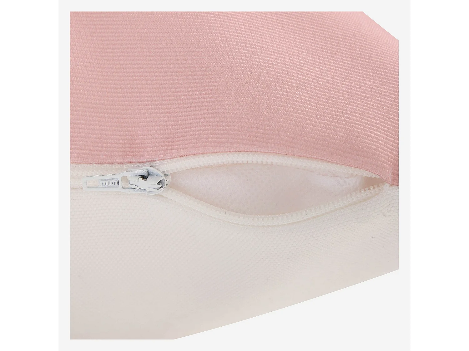 Habitat - Coussin d'extérieur déperlant et anti-UV - 50 x 50 cm - Rose et Bronze - Design by Floriane Jacques - Clarisse