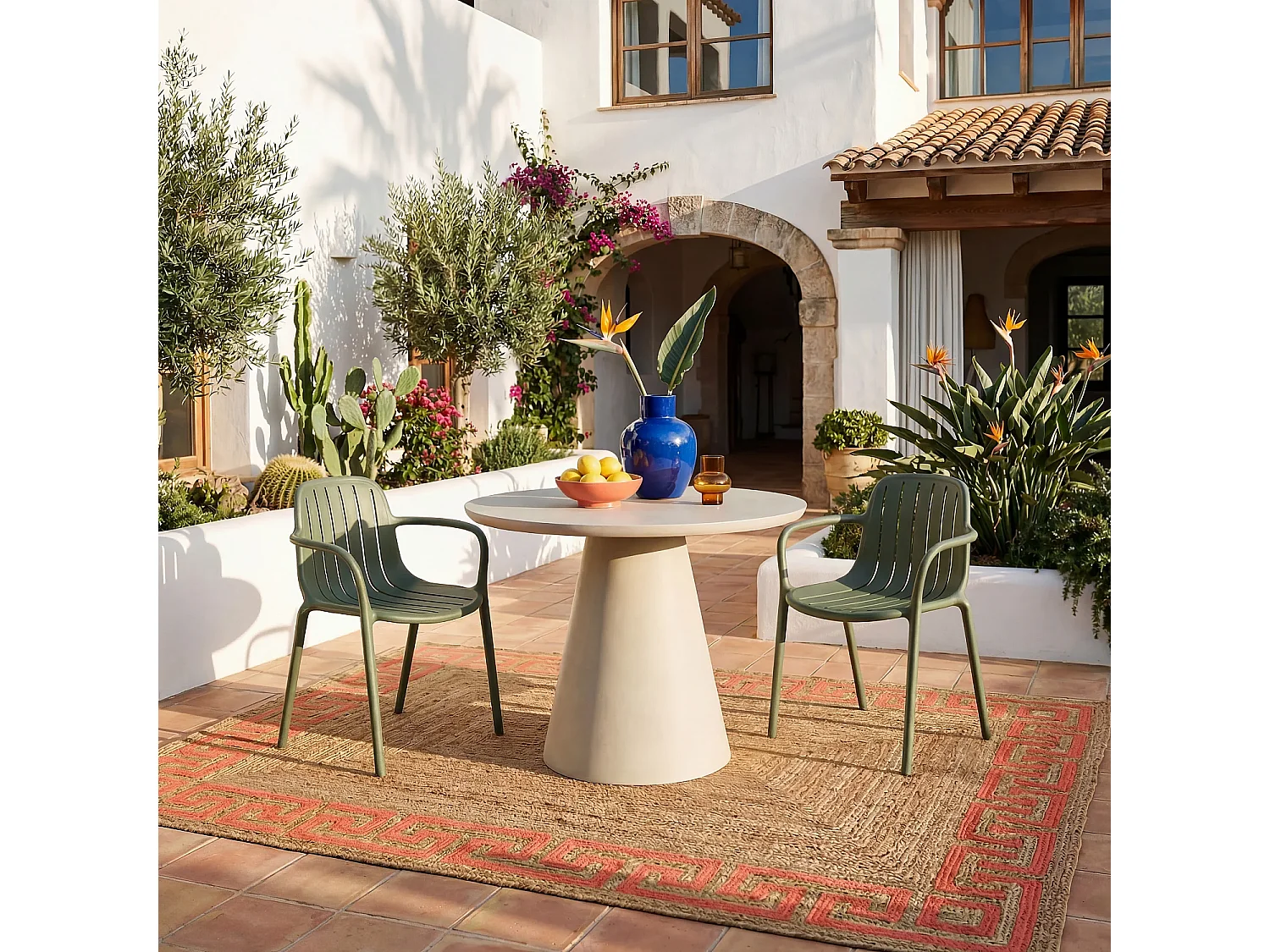 Lot de 2 chaises de jardin en polypropylène avec accoudoirs - Vert olive