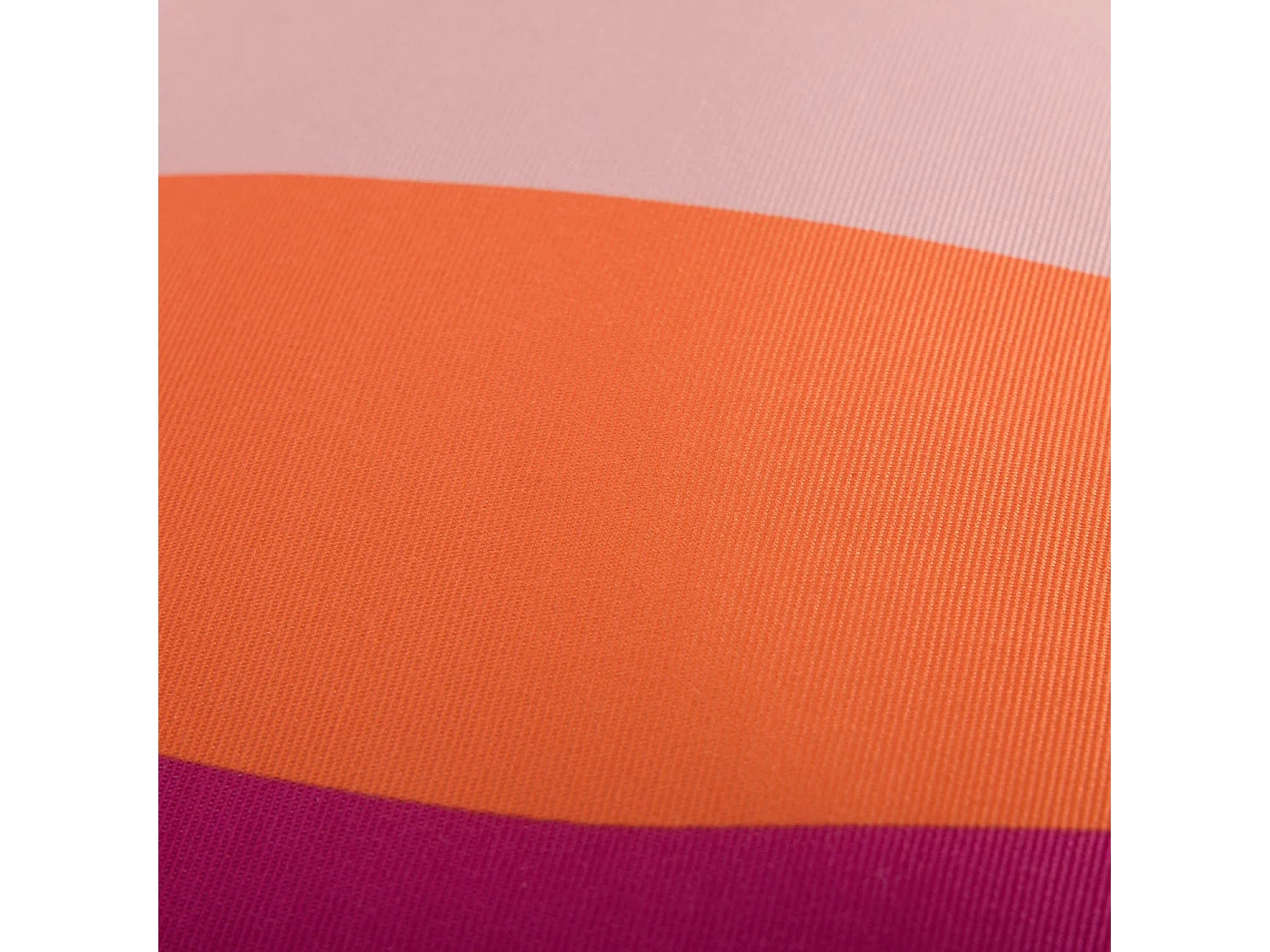 Habitat - Coussin d'extérieur déperlant et anti-UV - 40 x 80 cm - Rose et Bleu profond - Design by Floriane Jacques - Clarisse