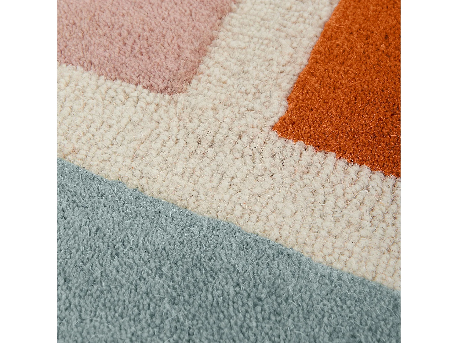 Habitat - Tapis tufté et bouclette en laine - 170 x 240 cm - Bordeaux et orange - Design by Floriane Jacques - Beryl