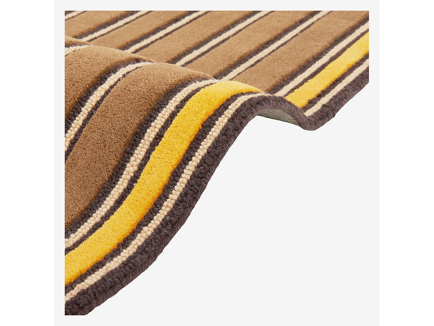 Habitat - Tapis en laine - 130 x 190 cm - Rouge - Design by Constance Frapolli - Galon