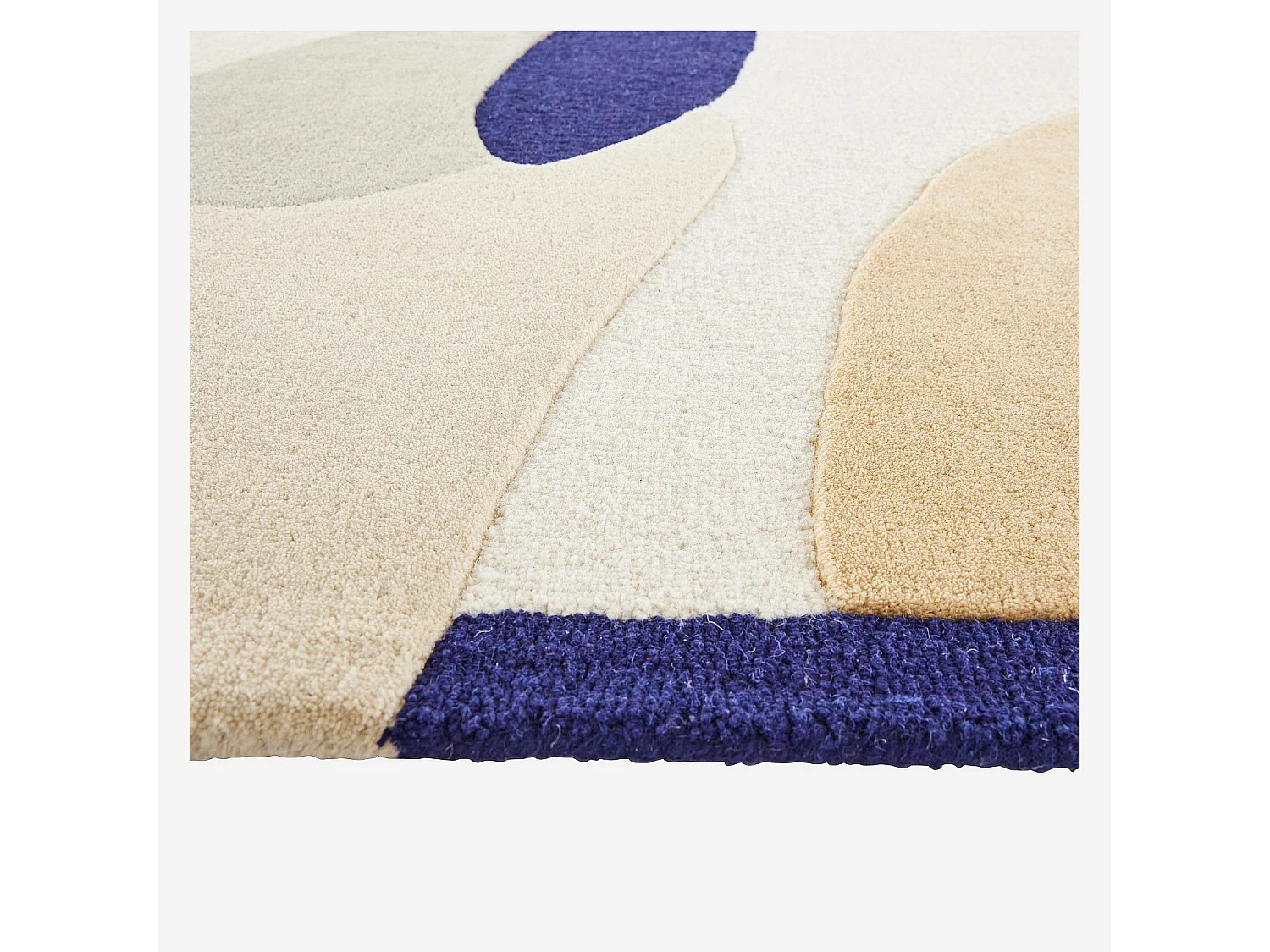 Habitat - Tapis tufté en laine - 170 x 240 cm - Beige, vert kaki et bleu roi - Design by Floriane Jacques - Aubin
