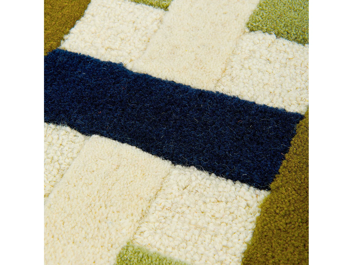 Habitat - Tapis tufté en laine - 170 x 240 cm - Vert - Design by Floriane Jacques - Bertin