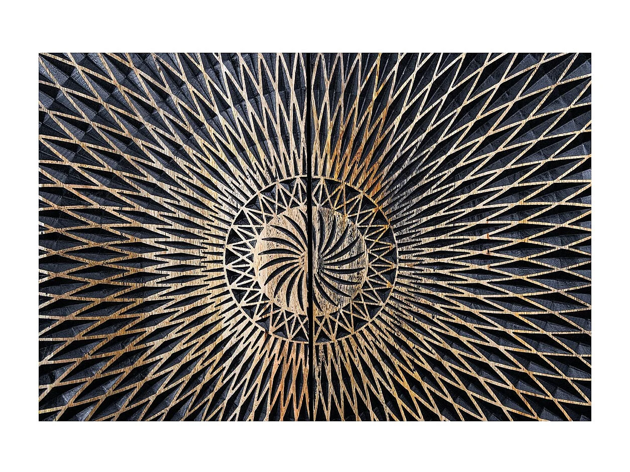 Buffet KOSMOS 180 cm – Bois massif noir sculpté 3D – Pieds métal doré