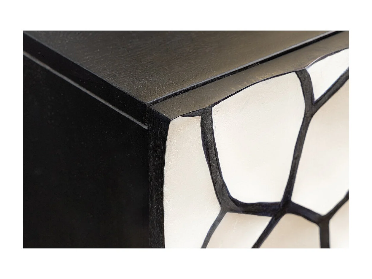 Buffet TERRAKAN 180 cm – Bois massif noir et blanc sculpté avec pieds dorés