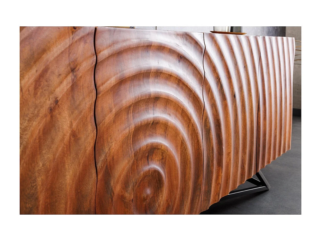 Buffet ZENWOOD 180 cm – Massivholz geschnitzt 3D und schwarzes Metall – 4 Türen