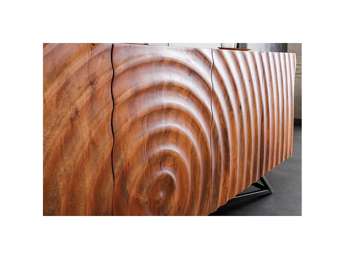 Buffet ZENWOOD 180 cm – Bois massif sculpté 3D et métal noir – 4 portes