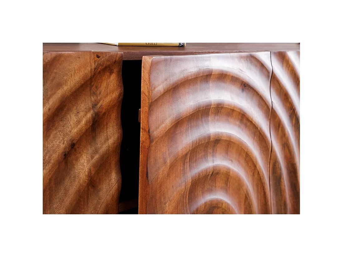 Buffet ZENWOOD 180 cm – Bois massif sculpté 3D et métal noir – 4 portes