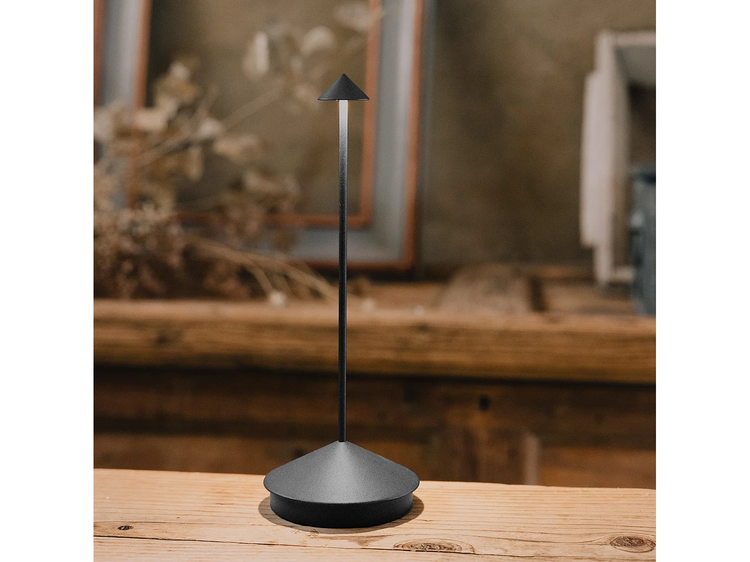 Lampe De Table Led Pina Pro, Gris Foncé, Rechargeable Et Dimmable, Sans Fil, Safran, 2200-2700-3000K, Ip54, Autonomie 12 Heures