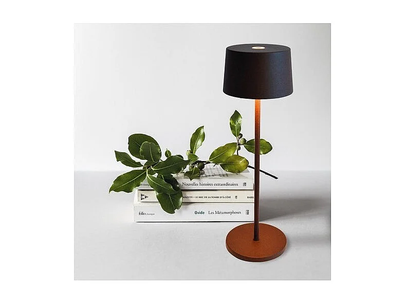 Lampe de table LED Zafferano Olivia Pro, or jaune, rechargeable et dimmable - 2200-2700-3000K, 9 heures à puissance maximale