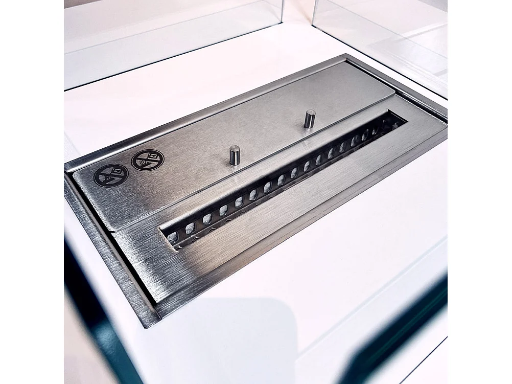 Panarea Weißer 70x70x35 Bioethanol-Standkamin für den Innen- und Außenbereich