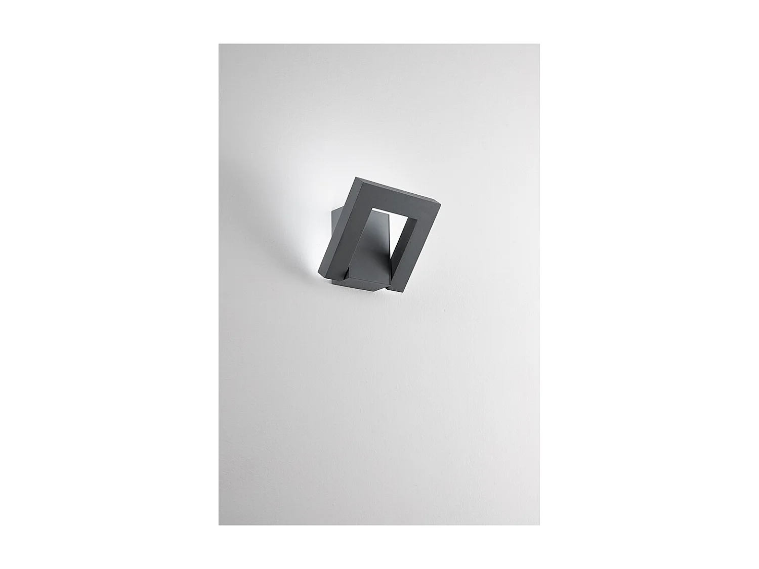 Leva - 12W LED wandlamp, CCT 3000K-4000K, 340° verstelbaar, 960 lm, IP54, Mat Antraciet - Perenz