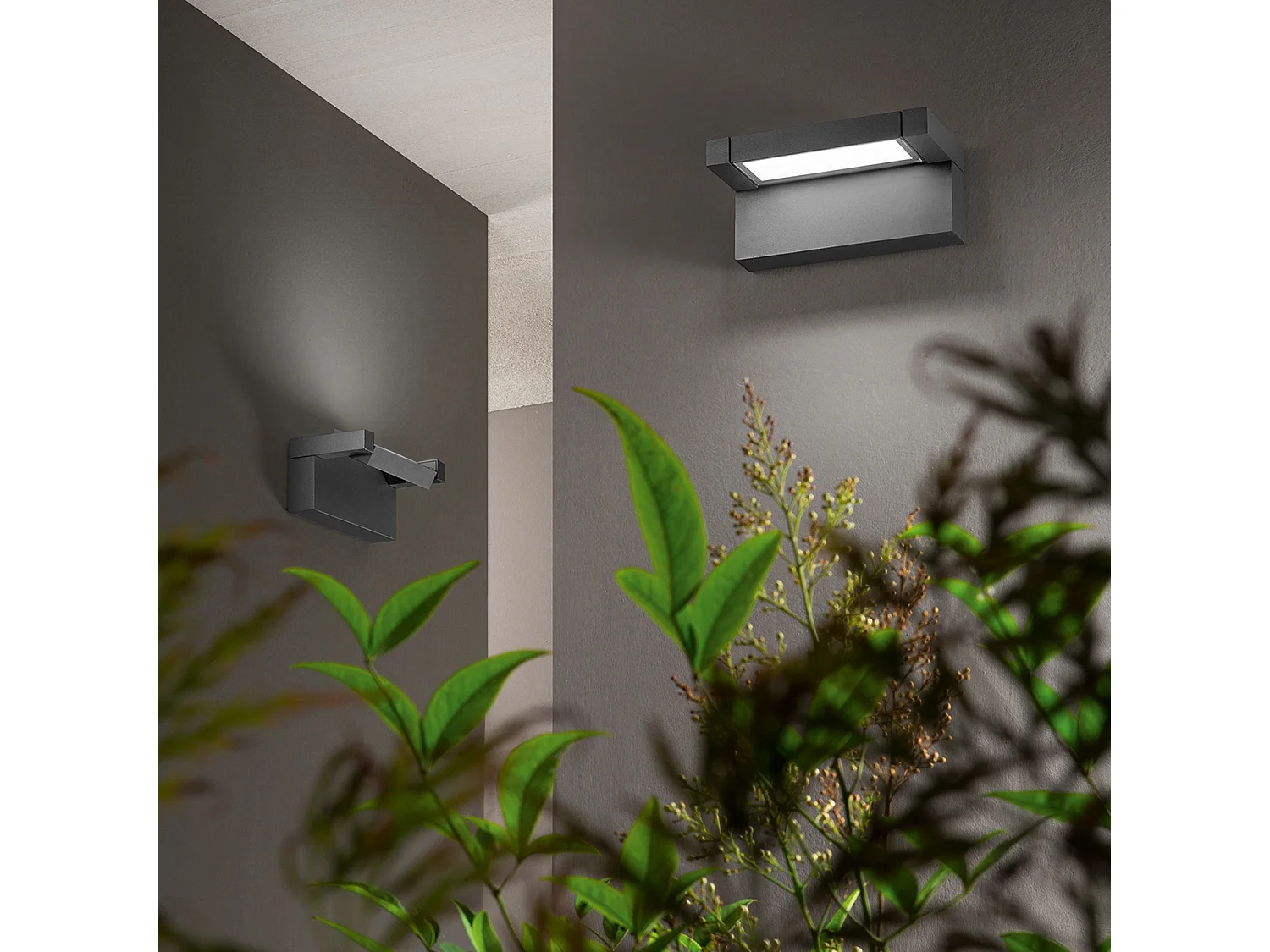 Display - 20W LED Wall Light, CCT 3000K-4000K, 340° Adjustable, 1750 lm, IP65, 20.5cm, Anthracite - Perenz