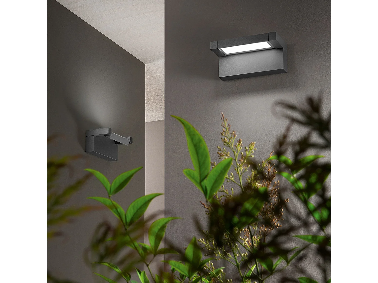 Display - 20W LED Wall Light, CCT 3000K-4000K, 340° Adjustable, 1750 lm, IP65, 20.5cm, Anthracite - Perenz
