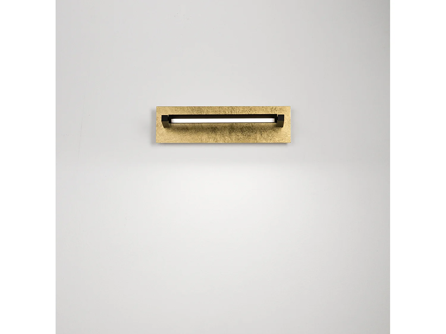 Foglia - 12W LED væglampe, CCT 2700K-4000K, L.43 cm, 340° justerbar, 960 lm, IP20 - Perenz - Gold Leaf