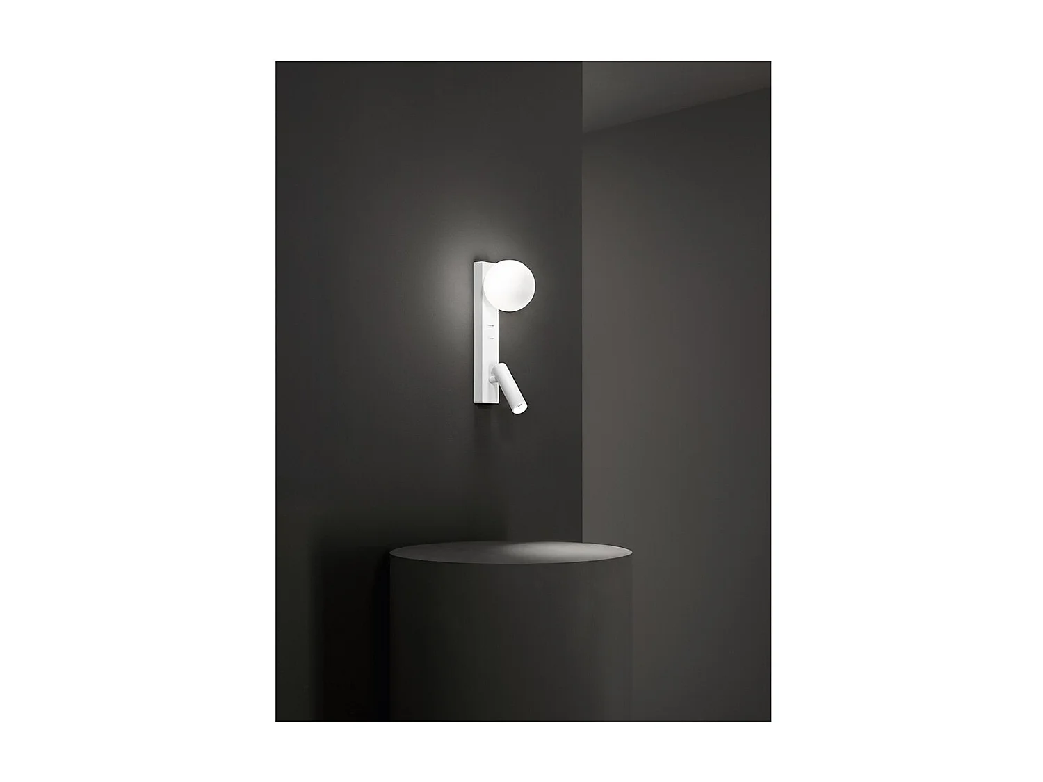 Fog - Aplique de pared con USB y USB-C, LED 3W + G9, Esfera Blanca, 3000K, Cuerpo Orientable, Difusor de Cristal - Perenz - Blanco