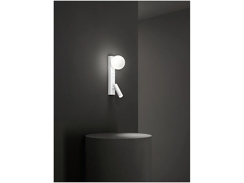 Fog - Natlampe med USB og USB-C, 3W LED + G9, Hvid Kugle, 3000K, Justerbar Krop, Glasdiffuser - Perenz - Hvid